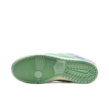 Tênis Nike x Verdy SB Dunk Low Visty - FN6040-400