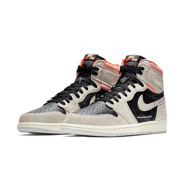 Tênis Nike Air Jordan 1 Retrô High OG Neutral Sneakers Grey - 555088-018