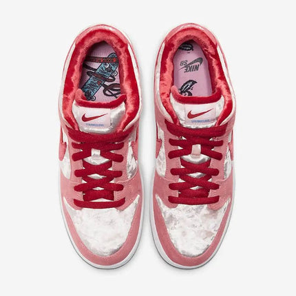 Tênis Nike SB Dunk Low StrangeLove Valentine's Day - CT2552-800