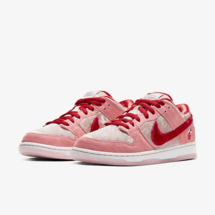 Tênis Nike SB Dunk Low StrangeLove Valentine's Day - CT2552-800